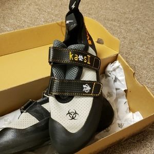 EVOLV KAOS II Climbing Shoe